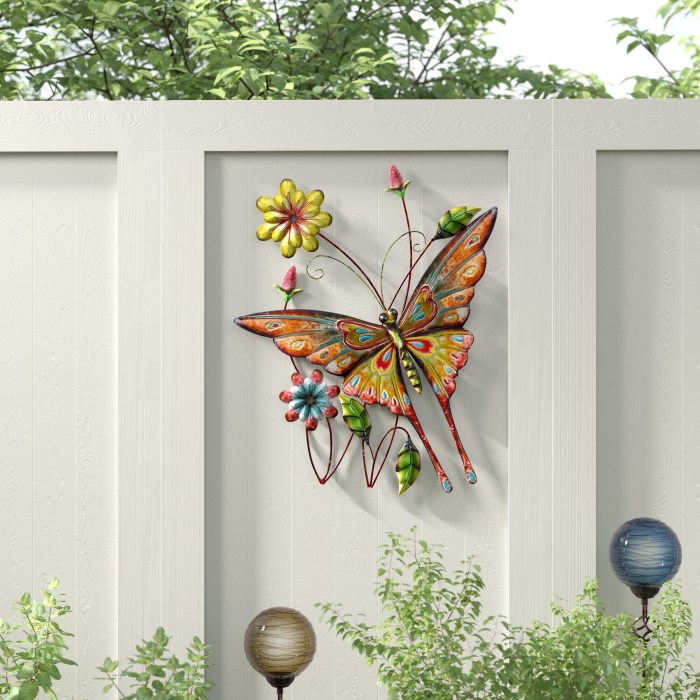 Outdoor hanging wall decor